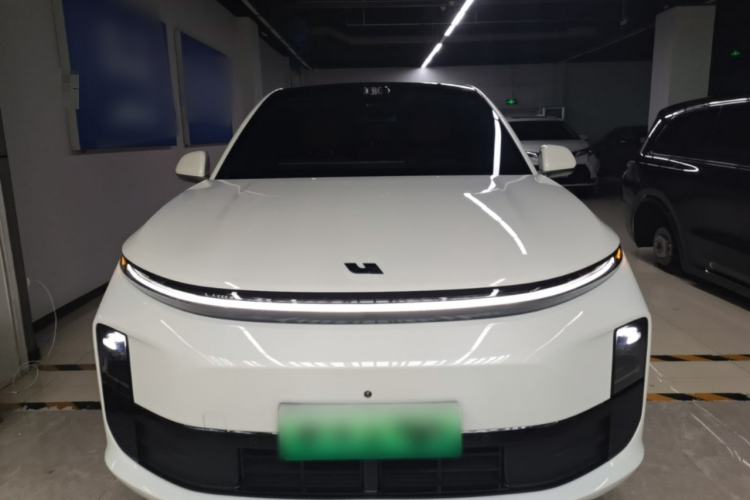 Used Li Auto L6 2025 Pro Smart Refresh Edition Front