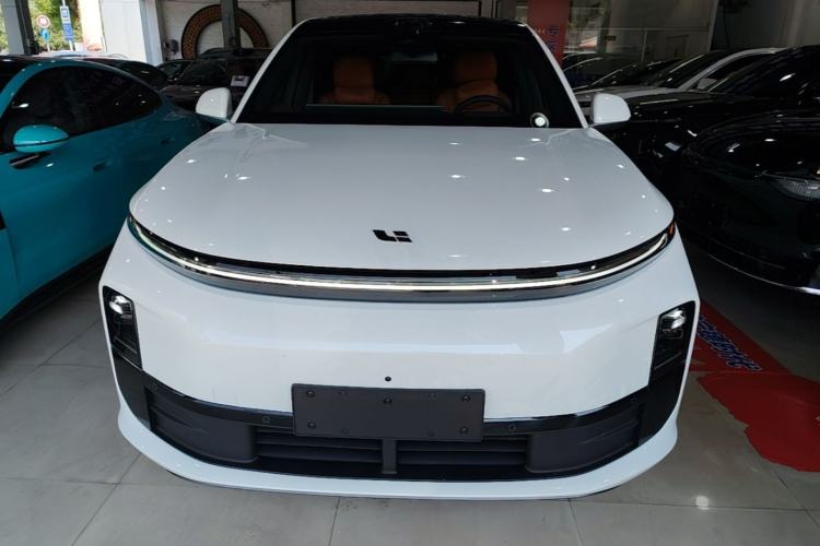 Used Li Auto L6 2025 Pro Smart Refresh Edition Front
