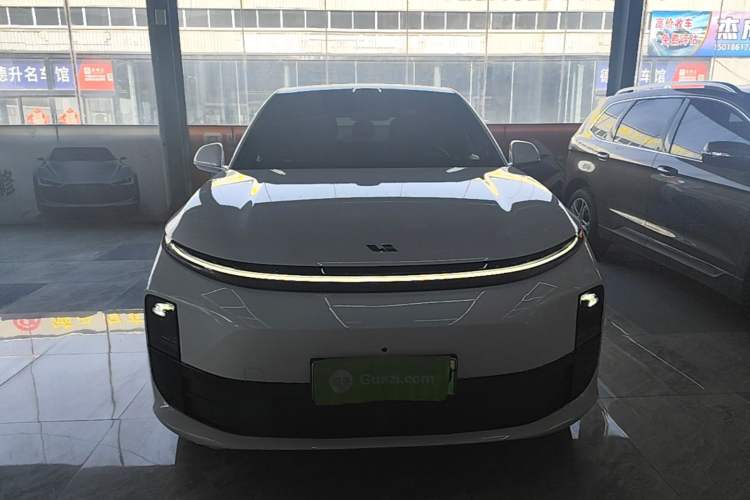 Used Li Auto L6 2025 Pro Smart Refresh Edition Front