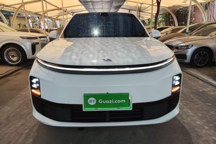 Used Li Auto L6 2025 Pro Smart Refresh Edition Front