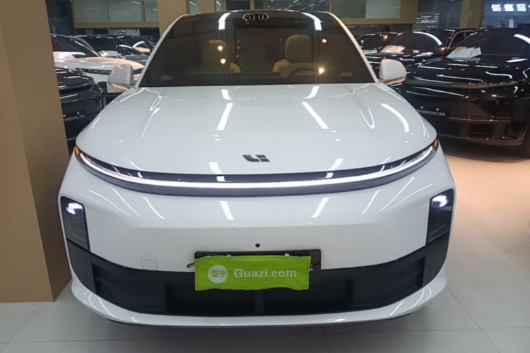 Used Li Auto L6 2025 Pro Smart Refresh Edition Front