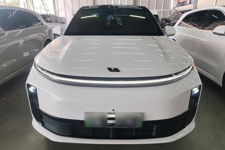 Used Li Auto L6 2025 Pro Smart Refresh Edition Front
