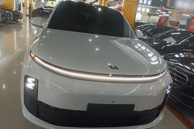 Used Li Auto L6 2025 Pro Smart Refresh Edition Front
