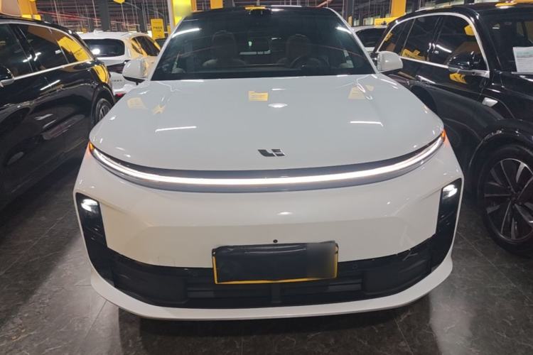 Used Li Auto L6 2025 Pro Smart Refresh Edition Front