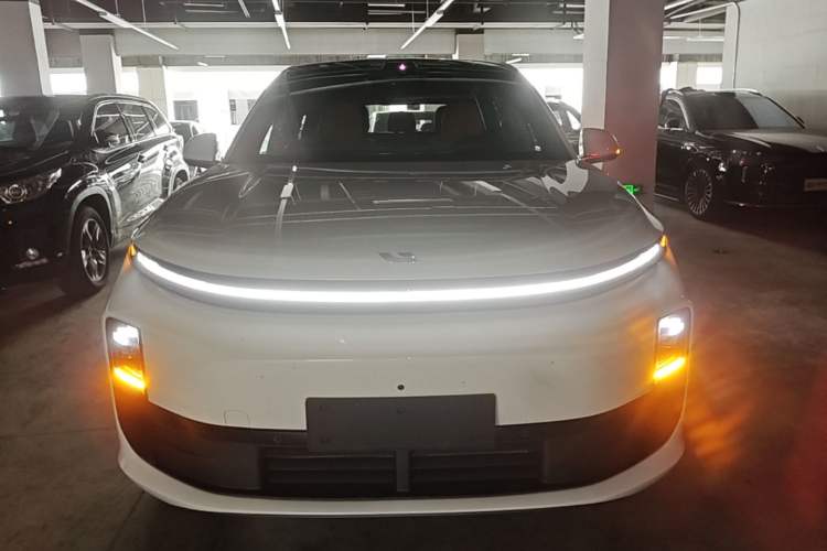 Used Li Auto L6 2025 Max Smart Refresh Edition Front