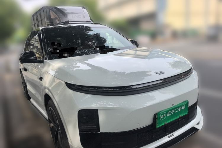 Used Li Auto L6 2025 Max Smart Refresh Edition Front Right 45 Deg