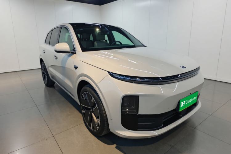 Used Li Auto L6 2025 Max Smart Refresh Edition Front Right 45 Deg