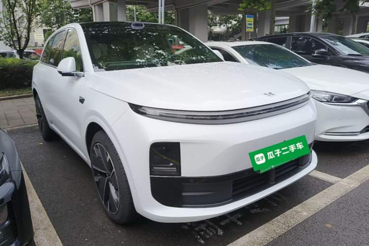 Used Li Auto L6 2025 Max Smart Refresh Edition Front Right 45 Deg