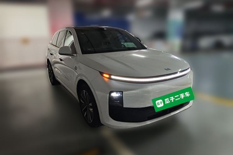 Used Li Auto L6 2025 Max Smart Refresh Edition Front Right 45 Deg