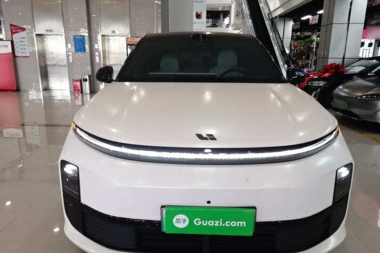 Used Li Auto L6 2025 Pro Smart Refresh Edition Front