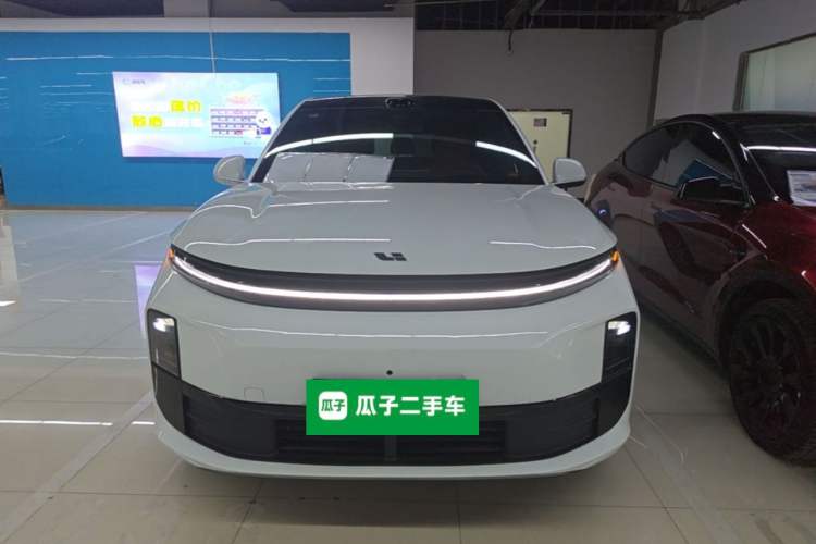Used Li Auto L6 2025 Pro Smart Refresh Edition Front