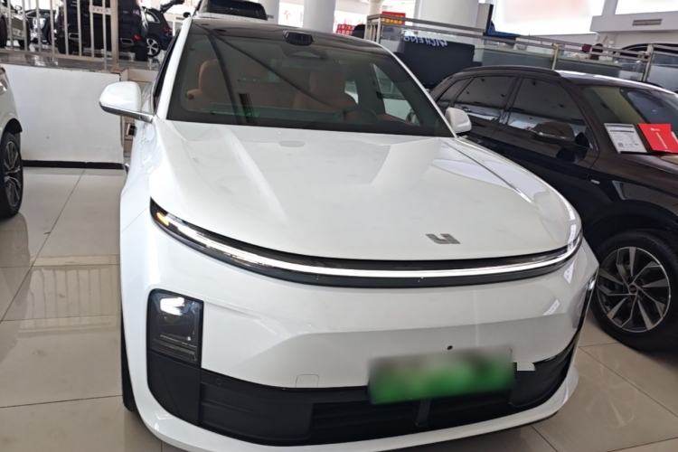 Used Li Auto L6 2025 Pro Smart Refresh Edition Front