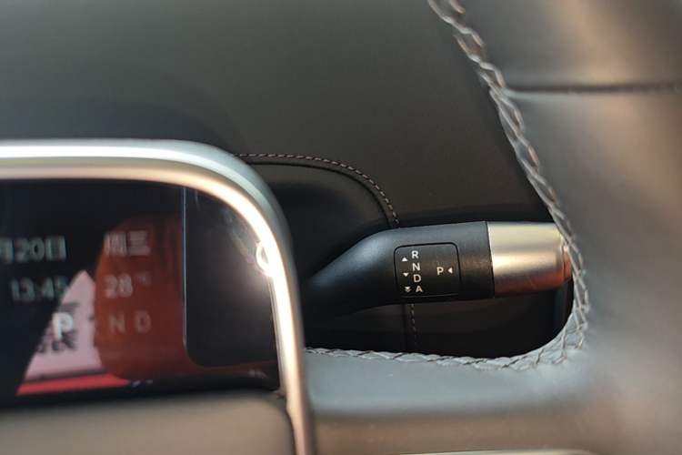 Used Li Auto L6 2025 Pro Smart Refresh Edition Gear Lever