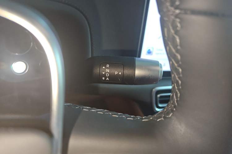 Used Li Auto L6 2025 Pro Smart Refresh Edition Gear Lever
