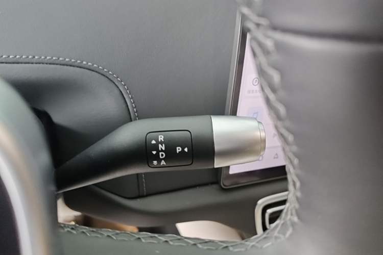 Used Li Auto L6 2025 Pro Smart Refresh Edition Gear Lever