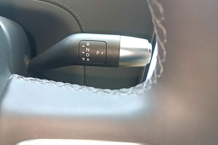 Used Li Auto L6 2025 Pro Smart Refresh Edition Gear Lever