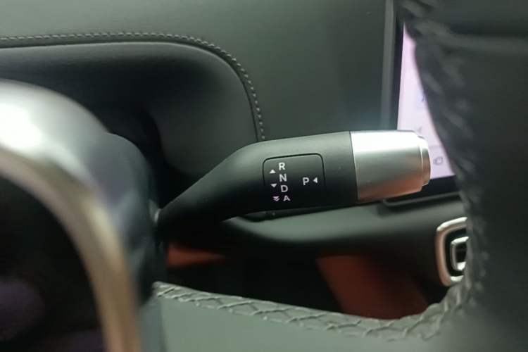 Used Li Auto L6 2025 Max Smart Refresh Edition Gear Lever