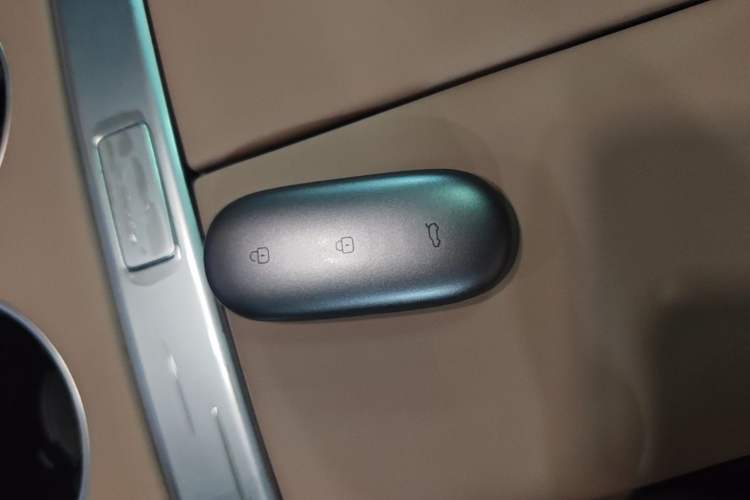 Used Li Auto L6 2025 Pro Smart Refresh Edition Interior 1