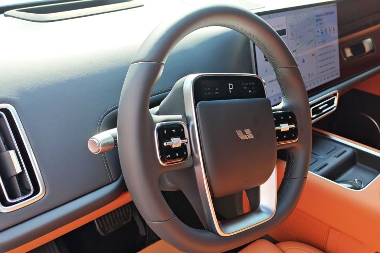 Used Li Auto L6 2025 Max Smart Refresh Edition Interior 1