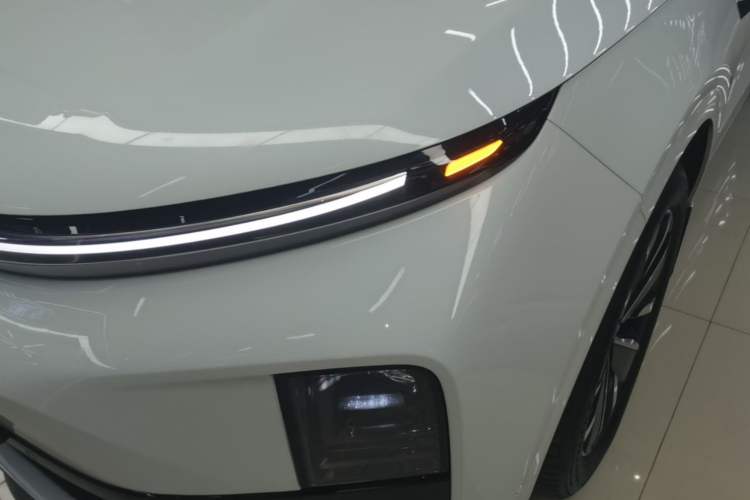Used Li Auto L6 2025 Pro Smart Refresh Edition Left Front Headlight