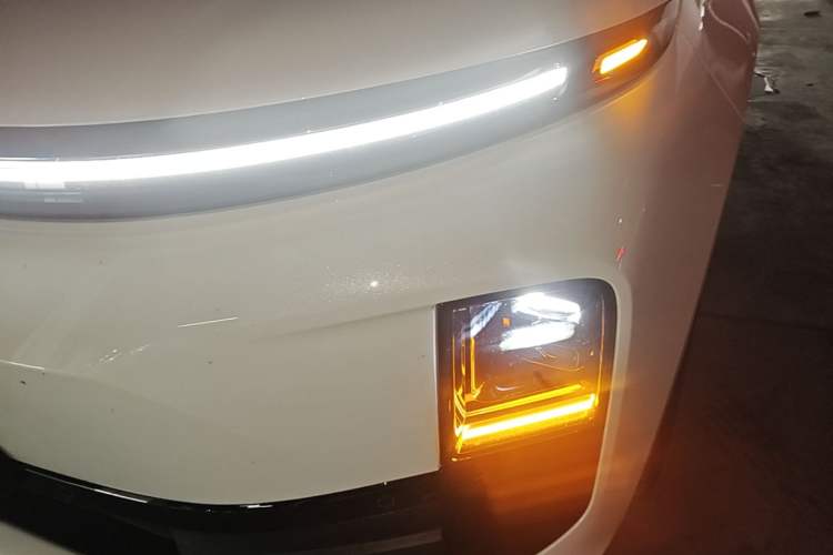 Used Li Auto L6 2025 Max Smart Refresh Edition Left Front Headlight
