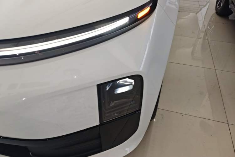 Used Li Auto L6 2025 Pro Smart Refresh Edition Left Front Headlight