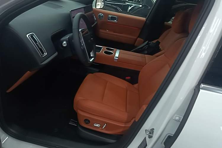 Used Li Auto L6 2025 Max Smart Refresh Edition Left Front Seat