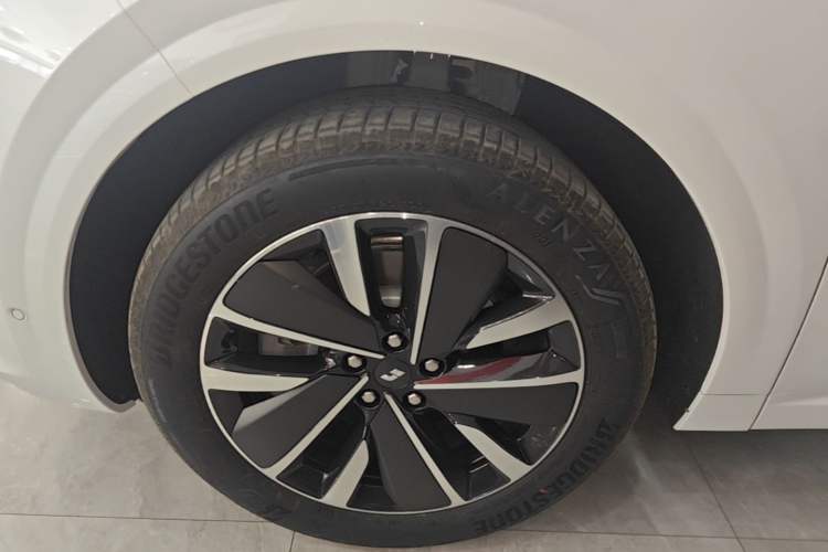 Used Li Auto L6 2025 Max Smart Refresh Edition Left Front Wheel Hub
