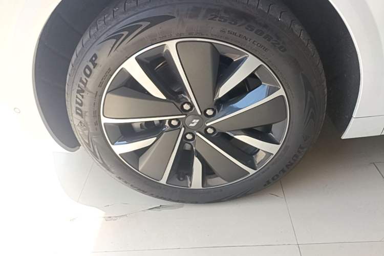 Used Li Auto L6 2025 Pro Smart Refresh Edition Left Front Wheel Hub