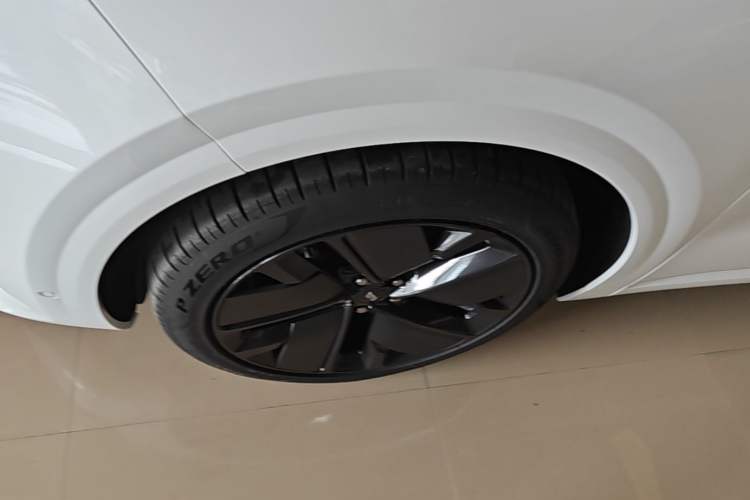 Used Li Auto L6 2025 Max Smart Refresh Edition Left Front Wheel Hub