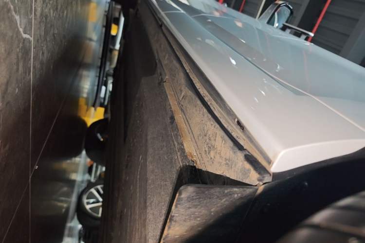 Used Li Auto L6 2025 Pro Smart Refresh Edition Left Side Sill