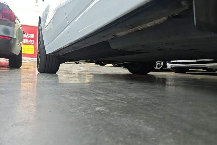 Used Li Auto L6 2025 Pro Smart Refresh Edition Left Side Sill