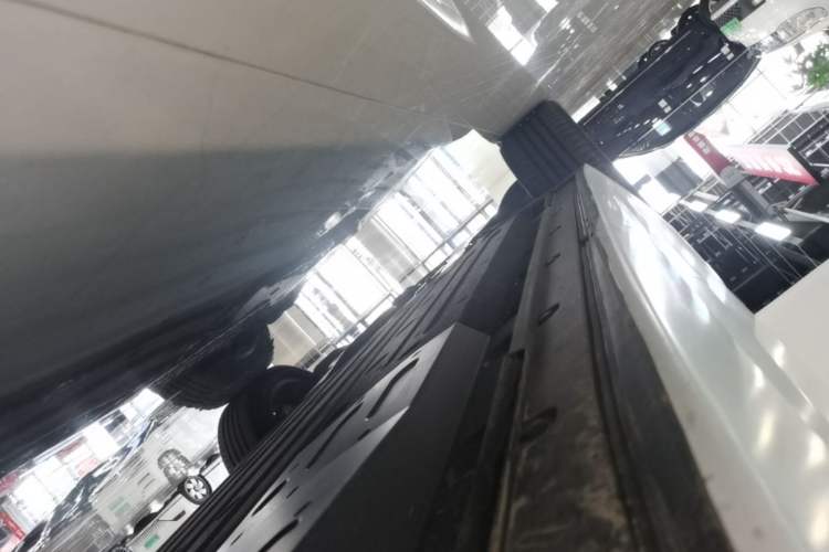 Used Li Auto L6 2025 Pro Smart Refresh Edition Left Side Sill
