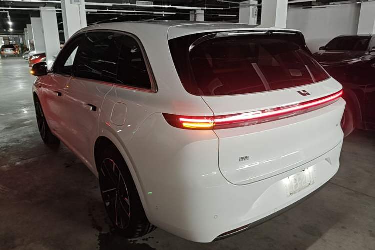 Used Li Auto L6 2025 Max Smart Refresh Edition Rear Left 45 Deg