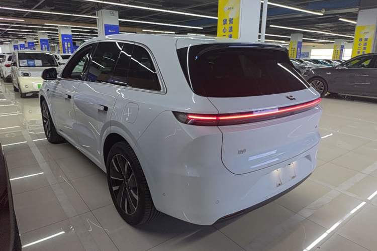 Used Li Auto L6 2025 Pro Smart Refresh Edition Rear Left 45 Deg