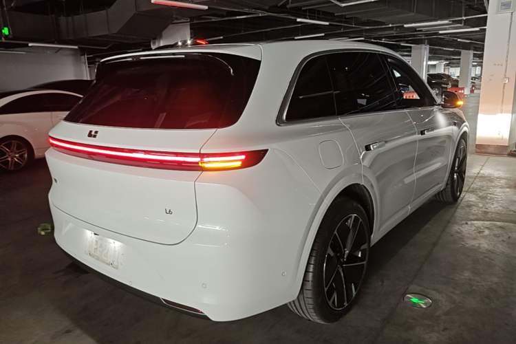 Used Li Auto L6 2025 Max Smart Refresh Edition Rear Right 45 Deg