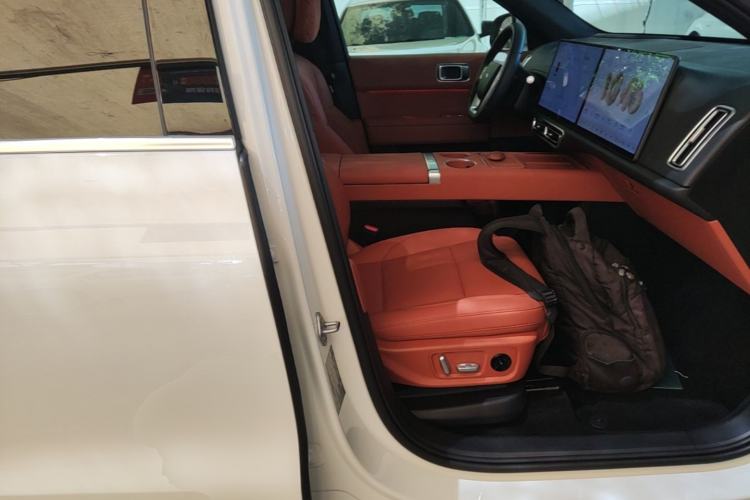 Used Li Auto L6 2025 Pro Smart Refresh Edition Right Front Seat