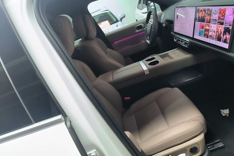Used Li Auto L6 2025 Max Smart Refresh Edition Right Front Seat