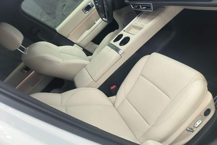 Used Li Auto L6 2025 Pro Smart Refresh Edition Right Front Seat