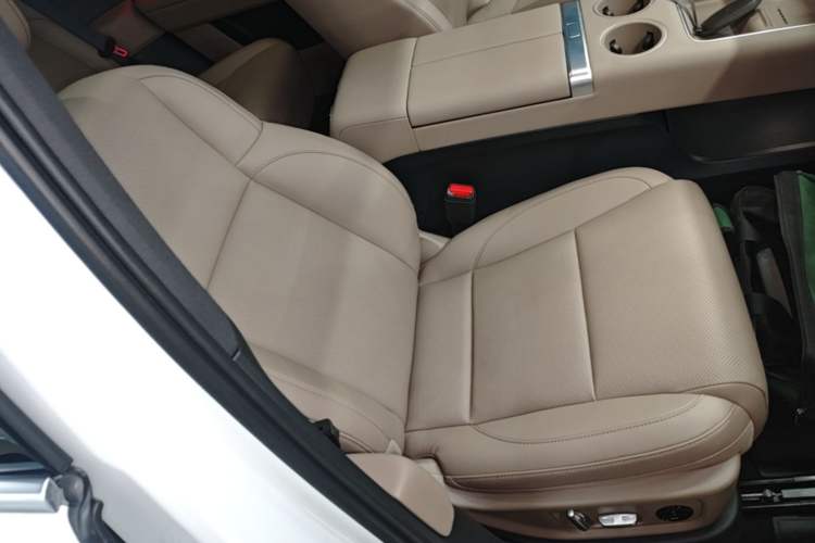 Used Li Auto L6 2025 Pro Smart Refresh Edition Right Front Seat