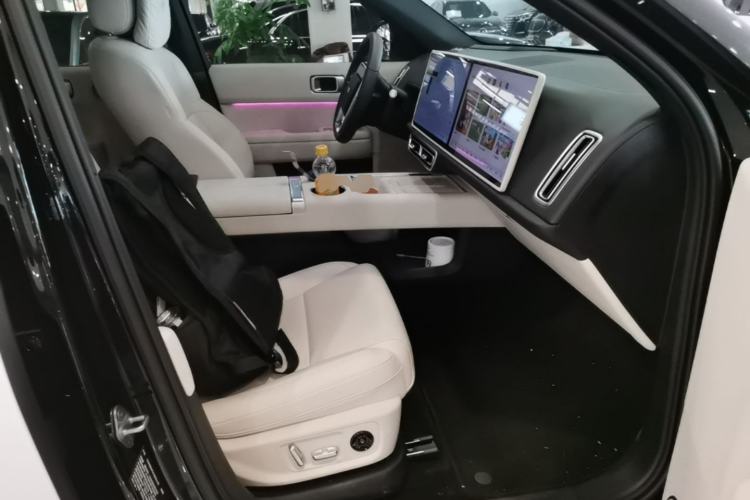 Used Li Auto L6 2025 Pro Smart Refresh Edition Right Front Seat