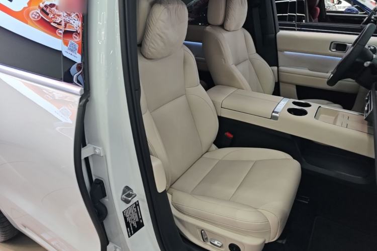 Used Li Auto L6 2025 Max Smart Refresh Edition Right Front Seat