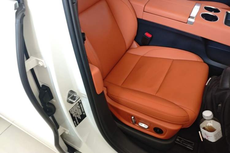 Used Li Auto L6 2025 Pro Smart Refresh Edition Right Front Seat