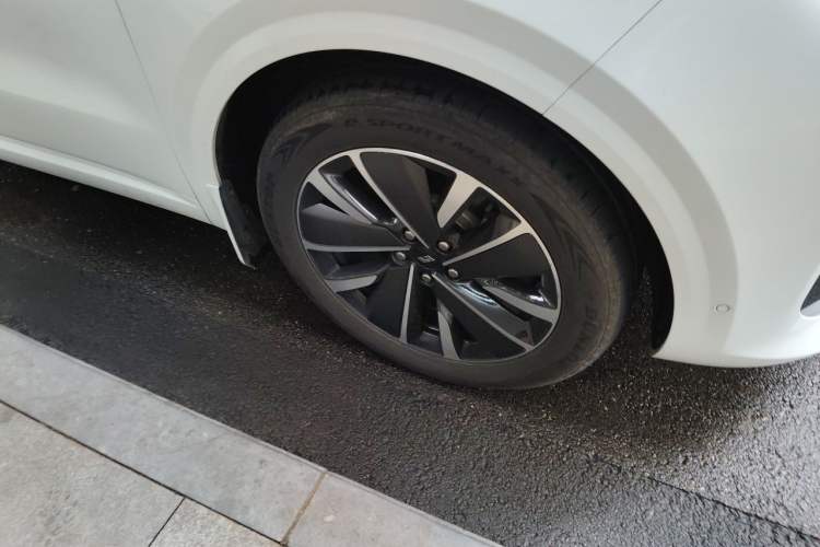 Used Li Auto L6 2025 Max Smart Refresh Edition Right Front Wheel Hub