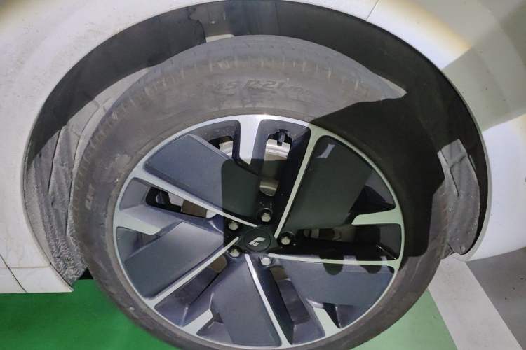 Used Li Auto L6 2025 Max Smart Refresh Edition Right Front Wheel Hub