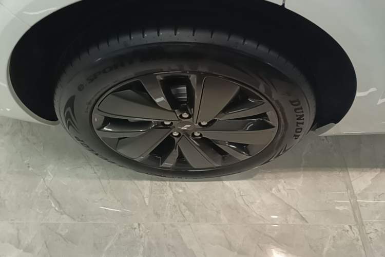 Used Li Auto L6 2025 Max Smart Refresh Edition Right Rear Wheel Hub
