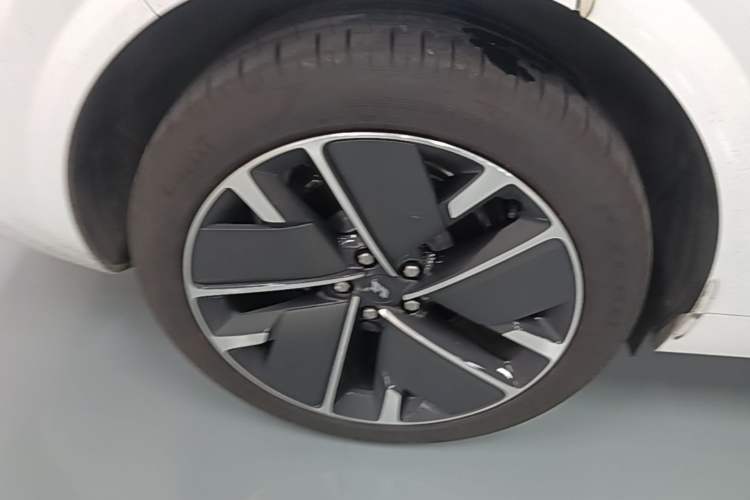 Used Li Auto L6 2025 Max Smart Refresh Edition Right Rear Wheel Hub