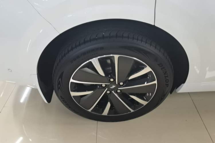 Used Li Auto L6 2025 Pro Smart Refresh Edition Right Rear Wheel Hub