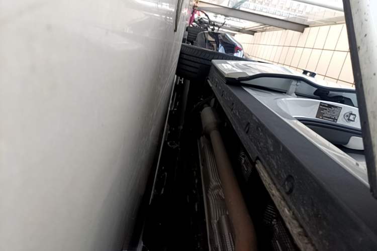 Used Li Auto L6 2025 Pro Smart Refresh Edition Right Side Sill