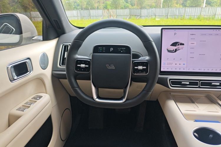 Used Li Auto L6 2025 Pro Smart Refresh Edition Steering Wheel